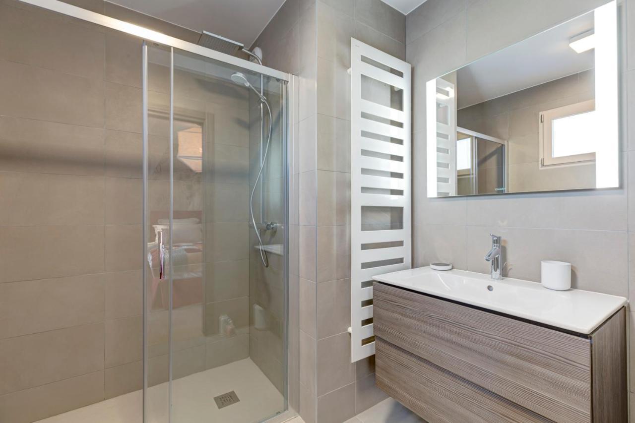 Serenity - 3 Bedroom Top Floor Apartment Parking & Lake View Terrace Annecy Ngoại thất bức ảnh